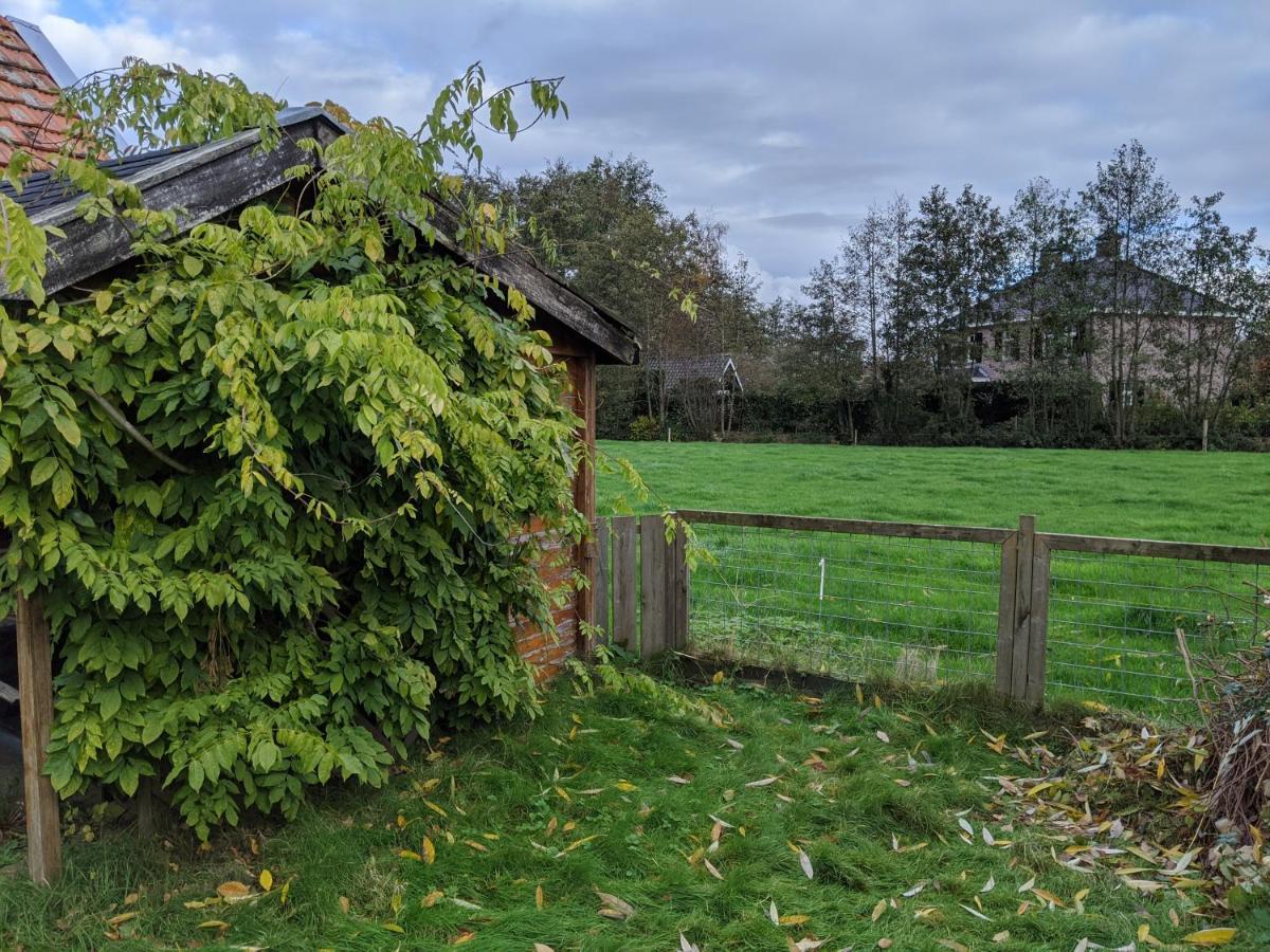 Crash'Nstay - Julianalaan Sprang Exterior foto